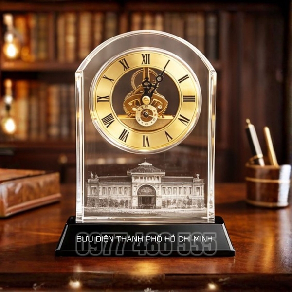 Đồng hồ pha lê mẫu 79