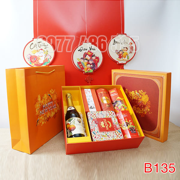 Hộp Quà Tết HQT135 - Quà Tặng 102