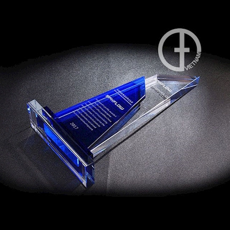 Công ty chuyên thiết kế cung cấp kỷ niệm chương tại Huyện Ý Yên