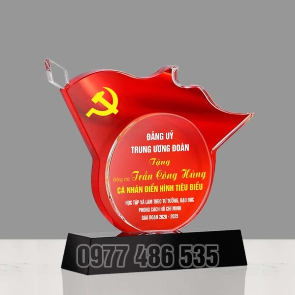 Kỷ niệm chương pha lê mẫu 92