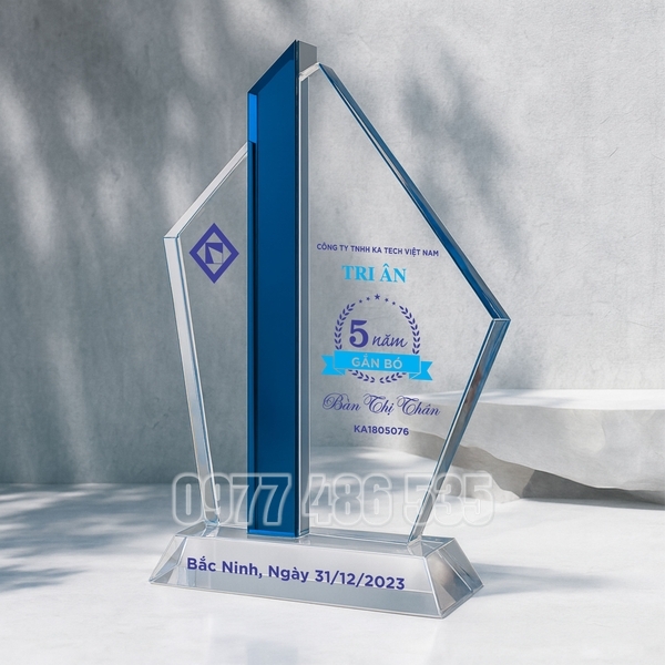 Đơn vị chuyên cung cấp quà tăng cho doanh nghiệp, công ty như quà tặng pha lê, cup pha lê,kỷ niệm chương, bảng vinh danh, đồng hồ, áo mưa...