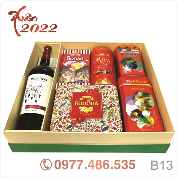 Hộp quà tết QT22013 - Quà Tặng 102